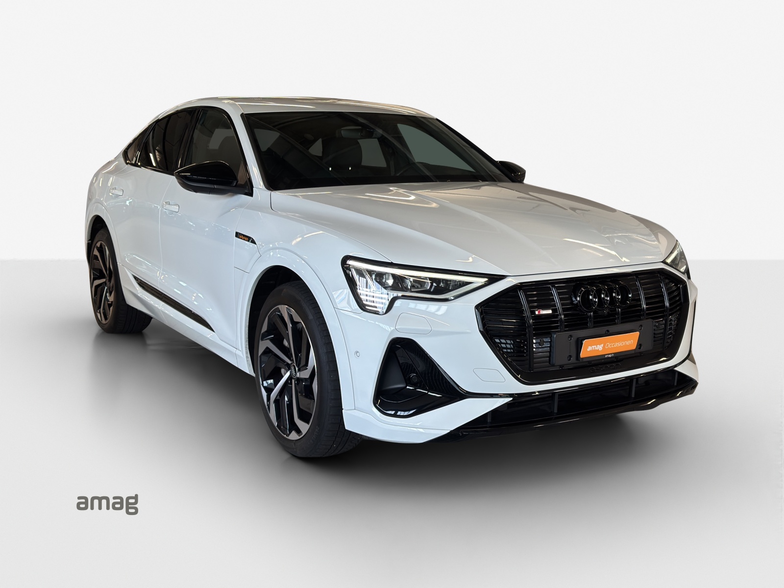 AUDI e-tron 55 Sportback S Line Black Edition quattro-showroom-element-2