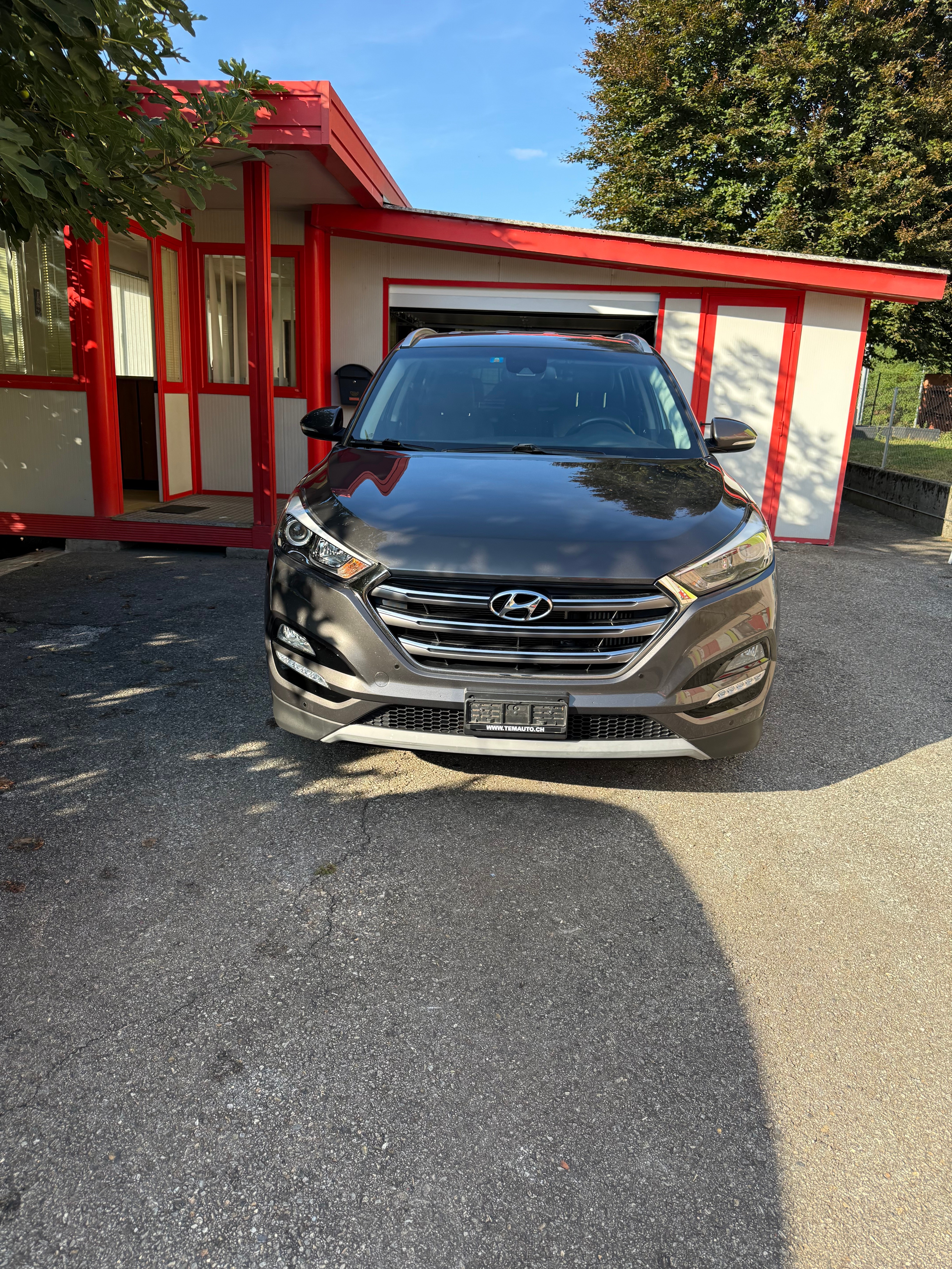Car photo