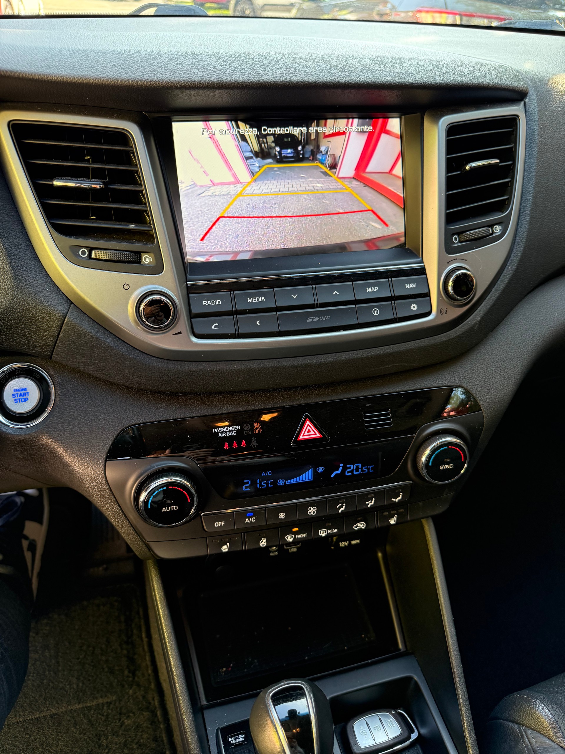 HYUNDAI Tucson 2.0 CRDI exxtra Plus 4WD Automatic-image-7