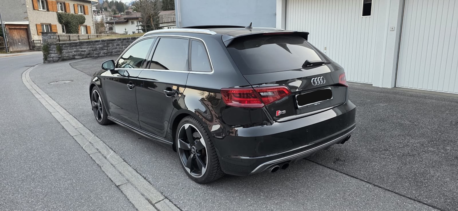AUDI 2.0 T FSI quattro S-Tronic-image-4