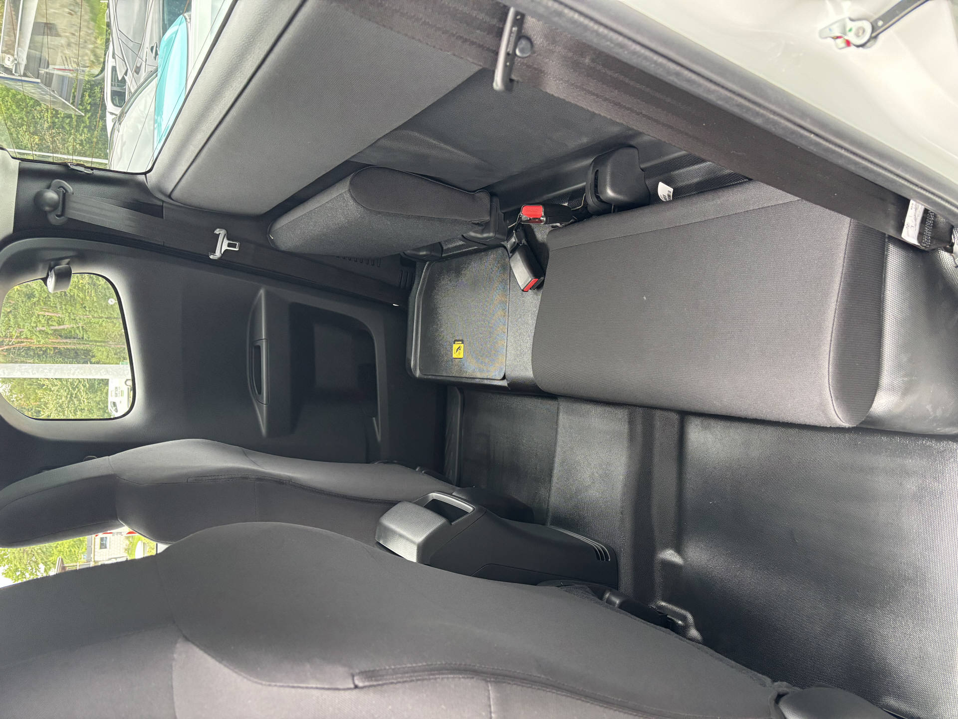 ISUZU D-Max Space Pick-up 2.2 DDi B-Strong 4x4-image-7