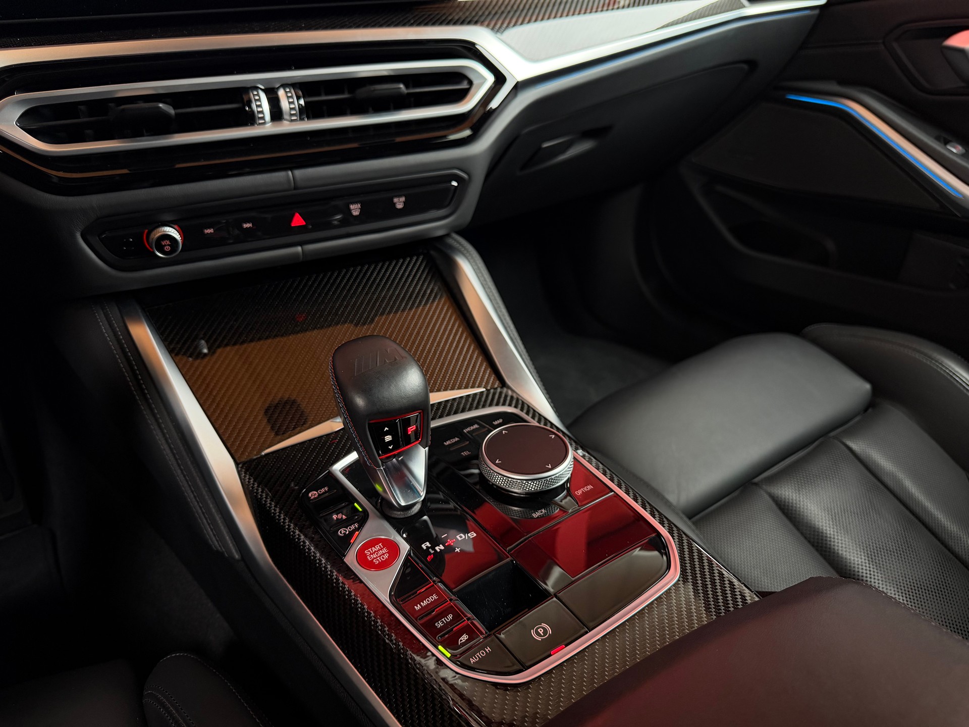 BMW M3 Touring xDrive Competition M-image-10