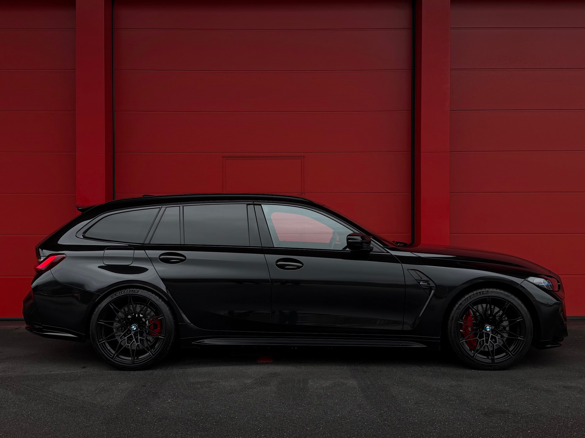 BMW M3 Touring xDrive Competition M-image-2