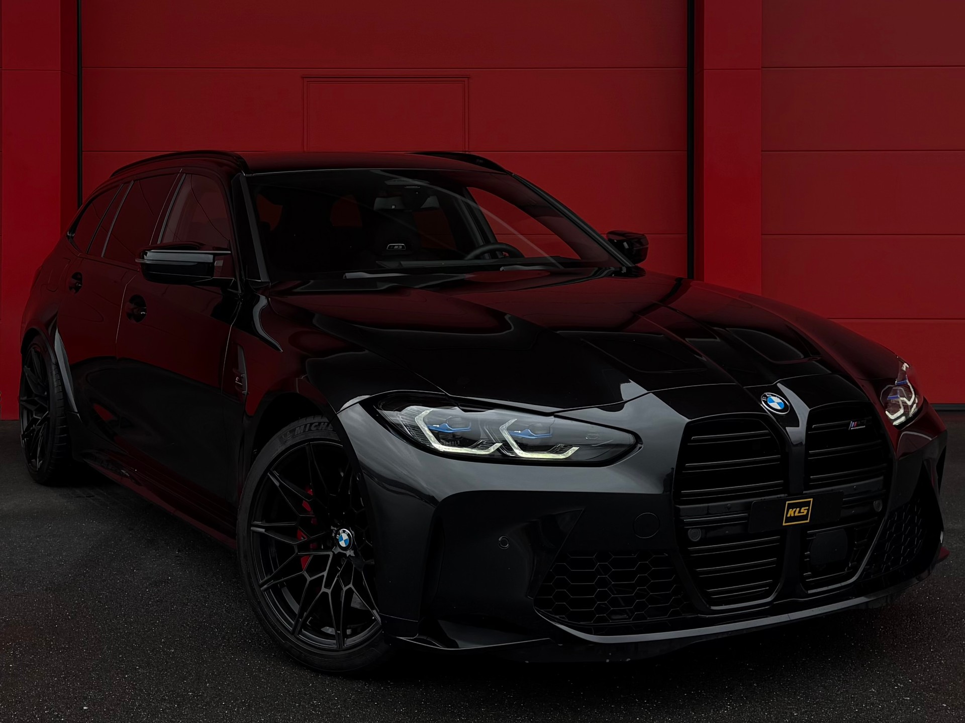 BMW M3 Touring xDrive Competition M-image-0