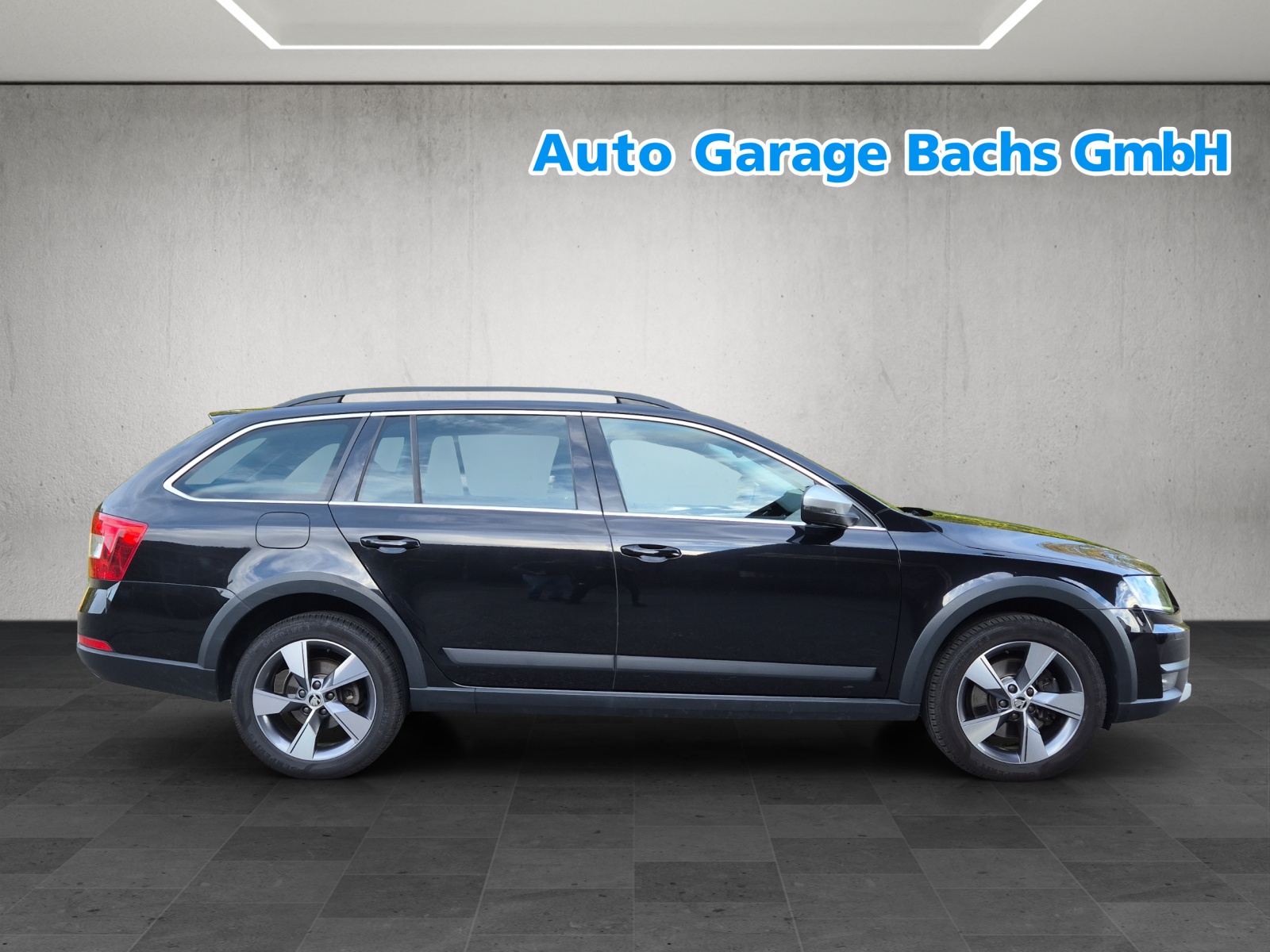 SKODA Octavia Combi 2.0 TDI Scout 4x4 DSG*Frisch ab MFK & Service*-image-4
