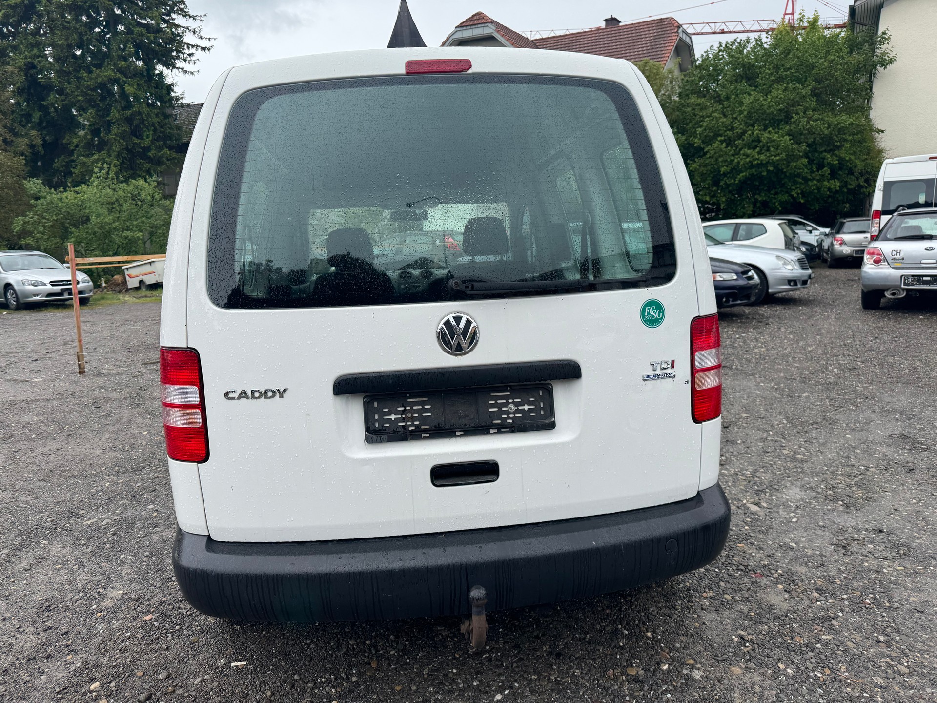 VW Caddy 1.6 TDI BlueMotion Technology-image-2
