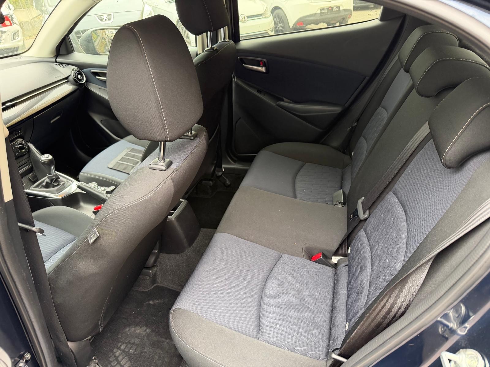 MAZDA 2 1.5i 16V Skyactiv-G Swiss Edition-image-11