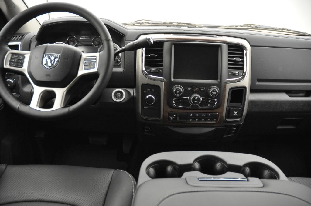 DODGE Ram 3500 6.7 TD Crew Cab Lar.-image-10