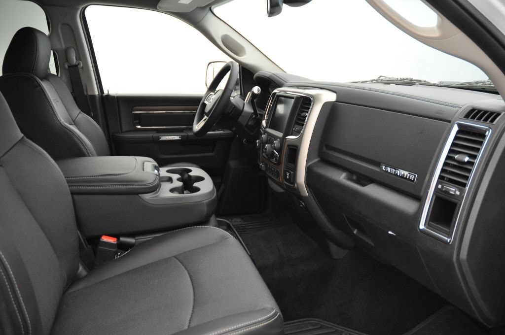 DODGE Ram 3500 6.7 TD Crew Cab Lar.-image-12
