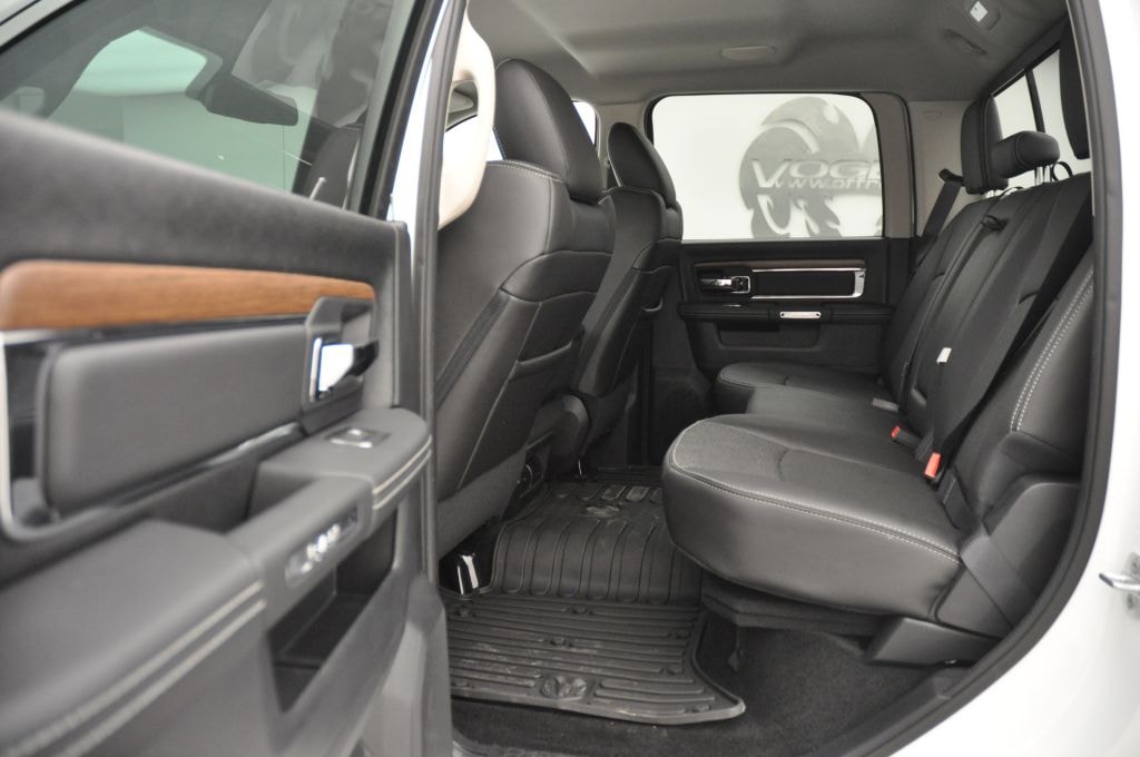 DODGE Ram 3500 6.7 TD Crew Cab Lar.-image-14