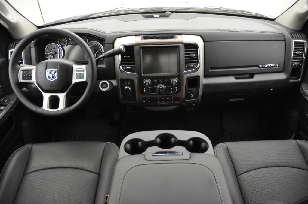 DODGE Ram 3500 6.7 TD Crew Cab Lar.-image-9