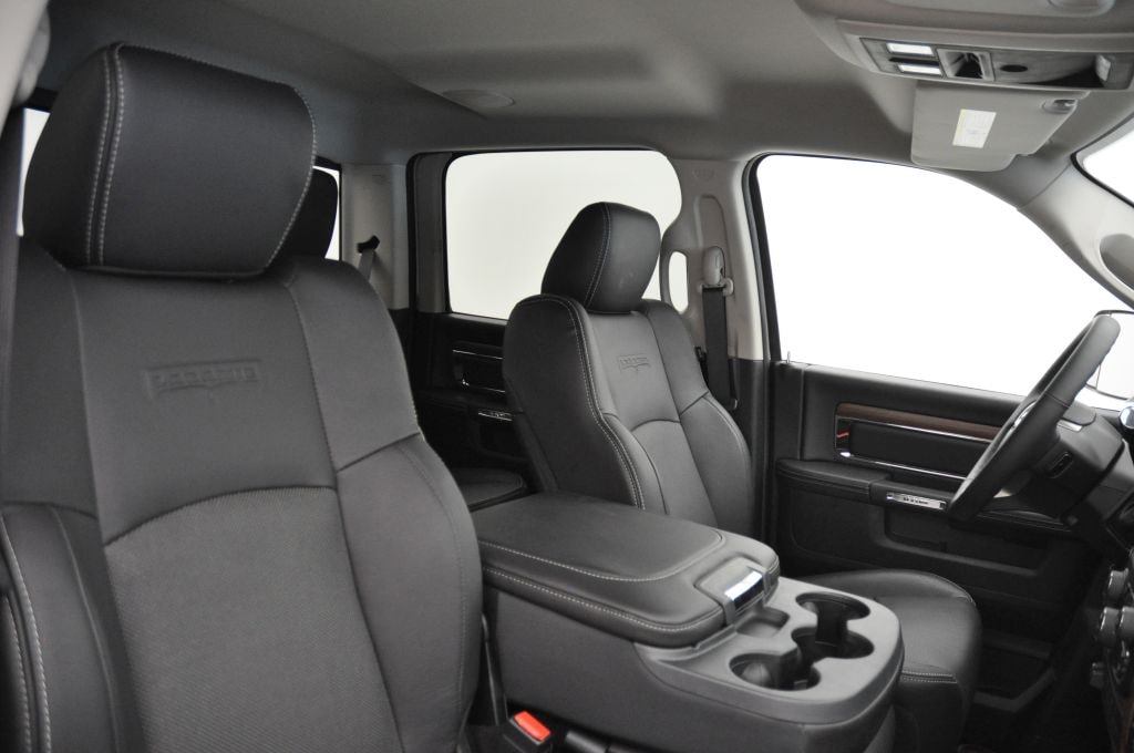 DODGE Ram 3500 6.7 TD Crew Cab Lar.-image-13