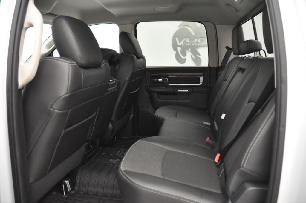 DODGE Ram 3500 6.7 TD Crew Cab Lar.-image-15