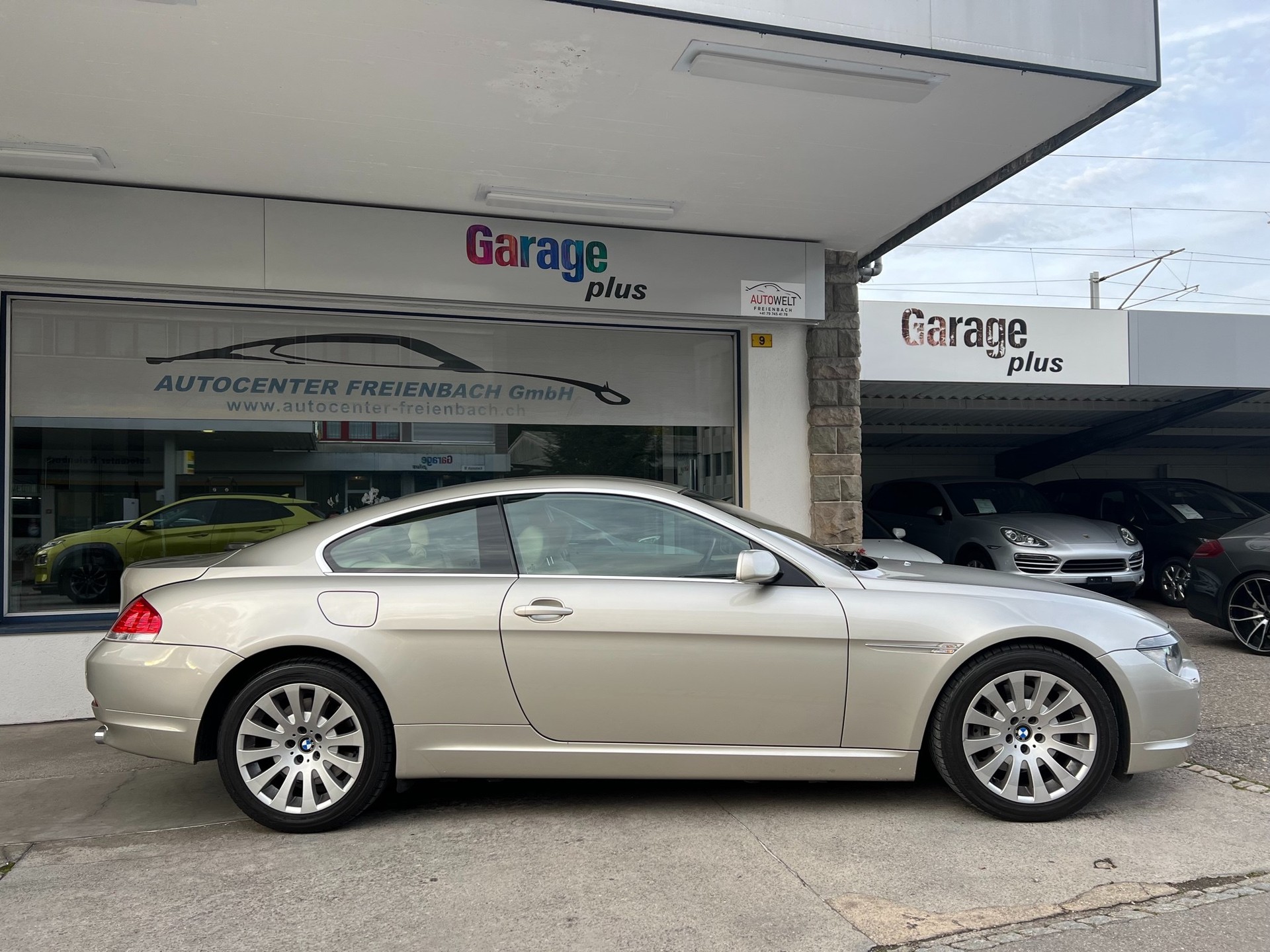 BMW 645i-image-3
