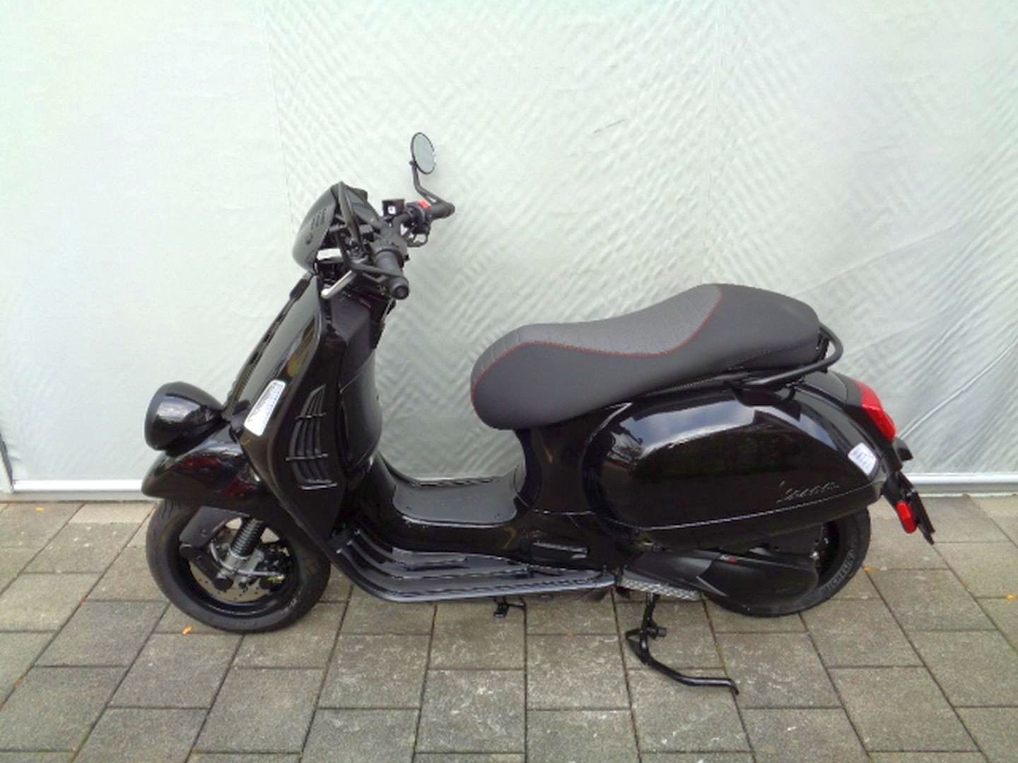 PIAGGIO VESPA GTV 300 RST