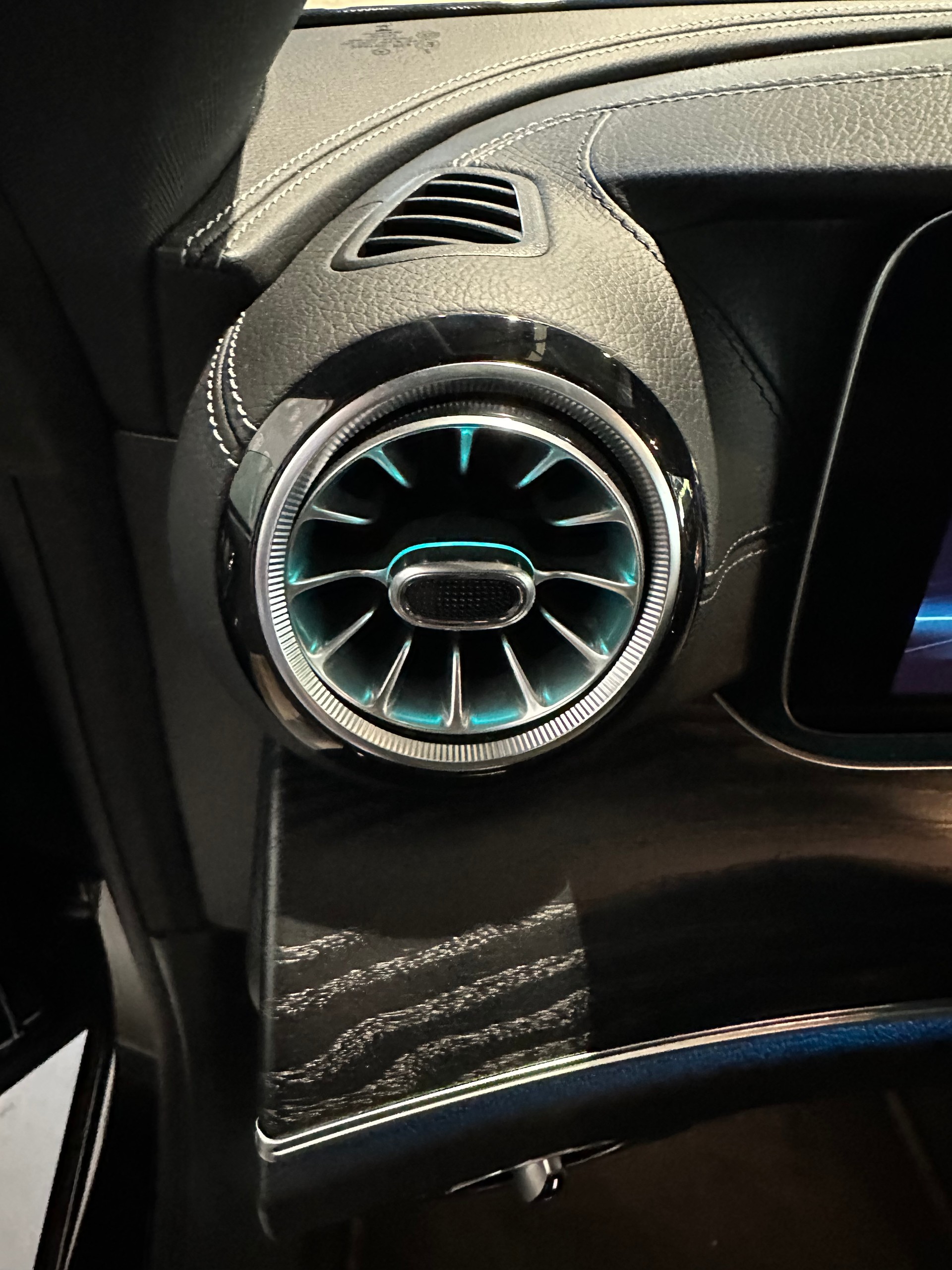 MERCEDES-BENZ E 450 Coupé AMG Line 4 Matic 9G-Tronic-image-10