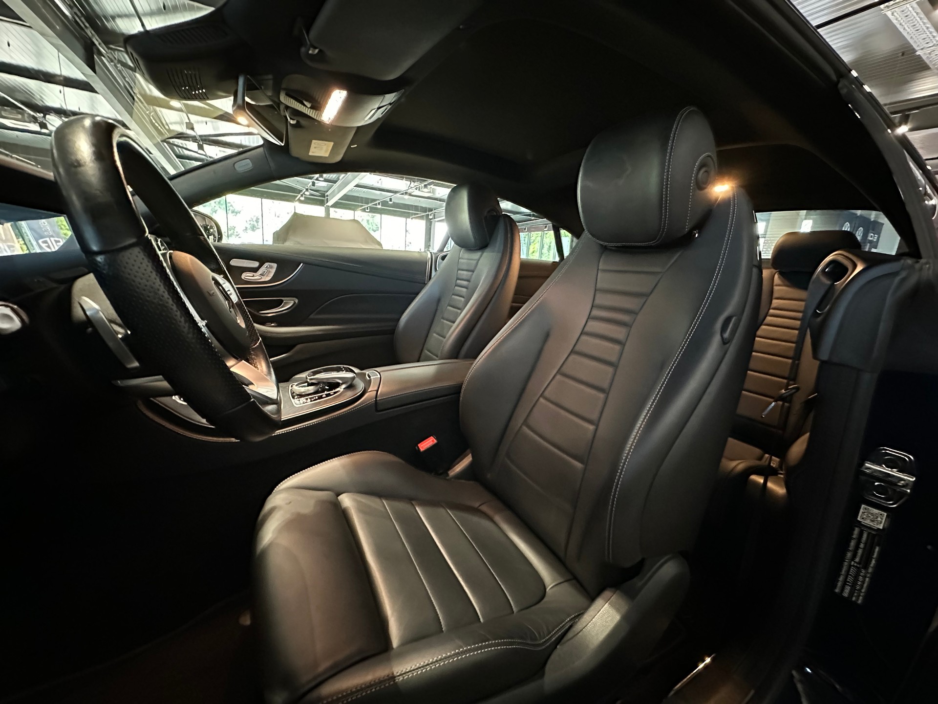 MERCEDES-BENZ E 450 Coupé AMG Line 4 Matic 9G-Tronic-image-12