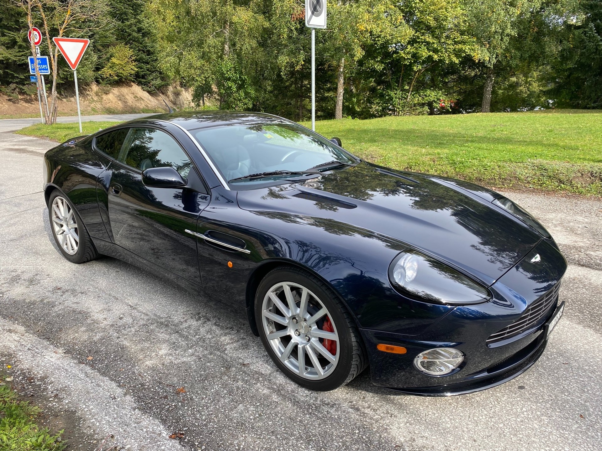 ASTON MARTIN Vanquish V12 S 5.9-48