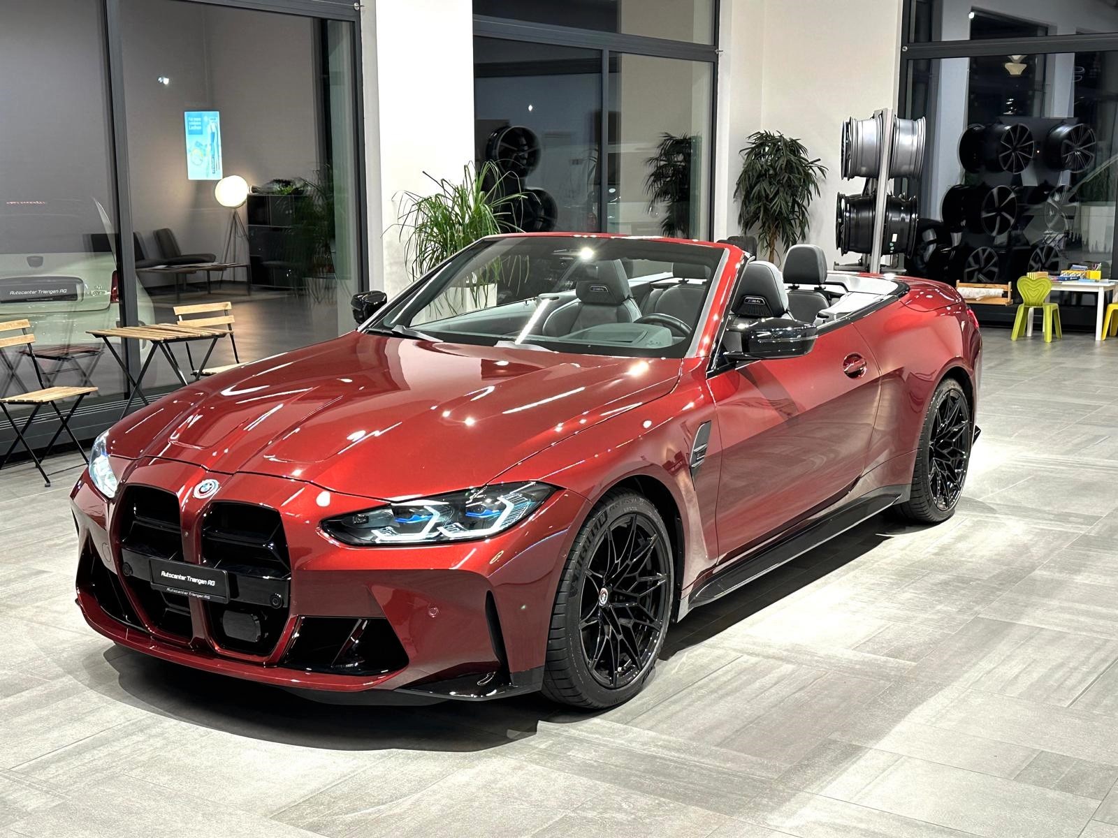 BMW M4 Cabrio Competition M xDrive-image-0