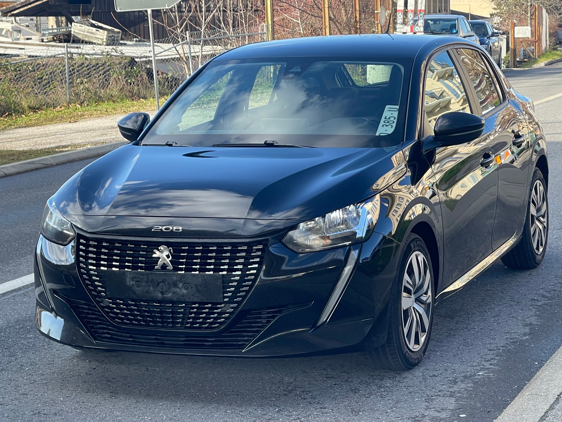 PEUGEOT 208 1.2 PureTech Active-image-2