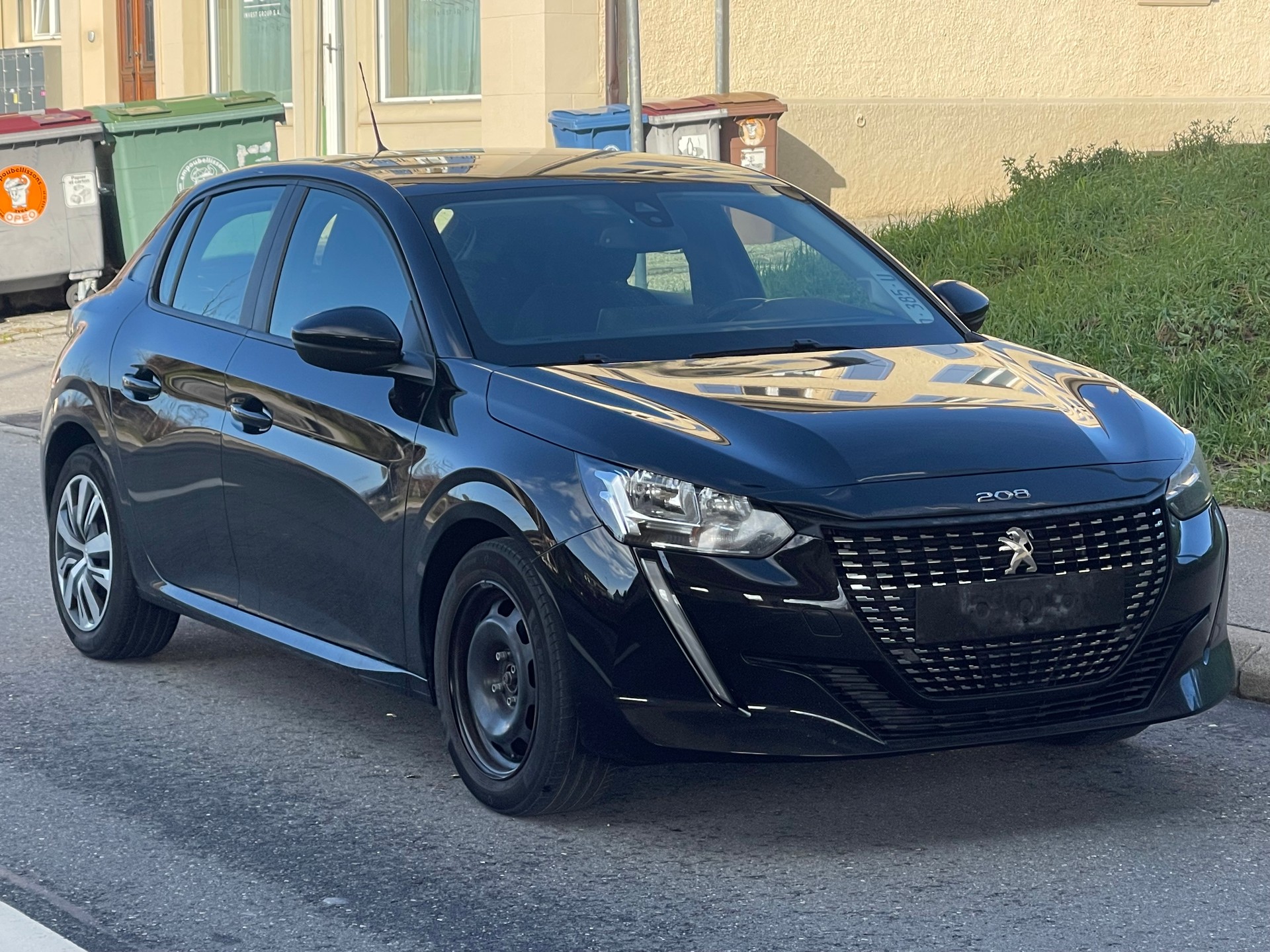 PEUGEOT 208 1.2 PureTech Active-image-4