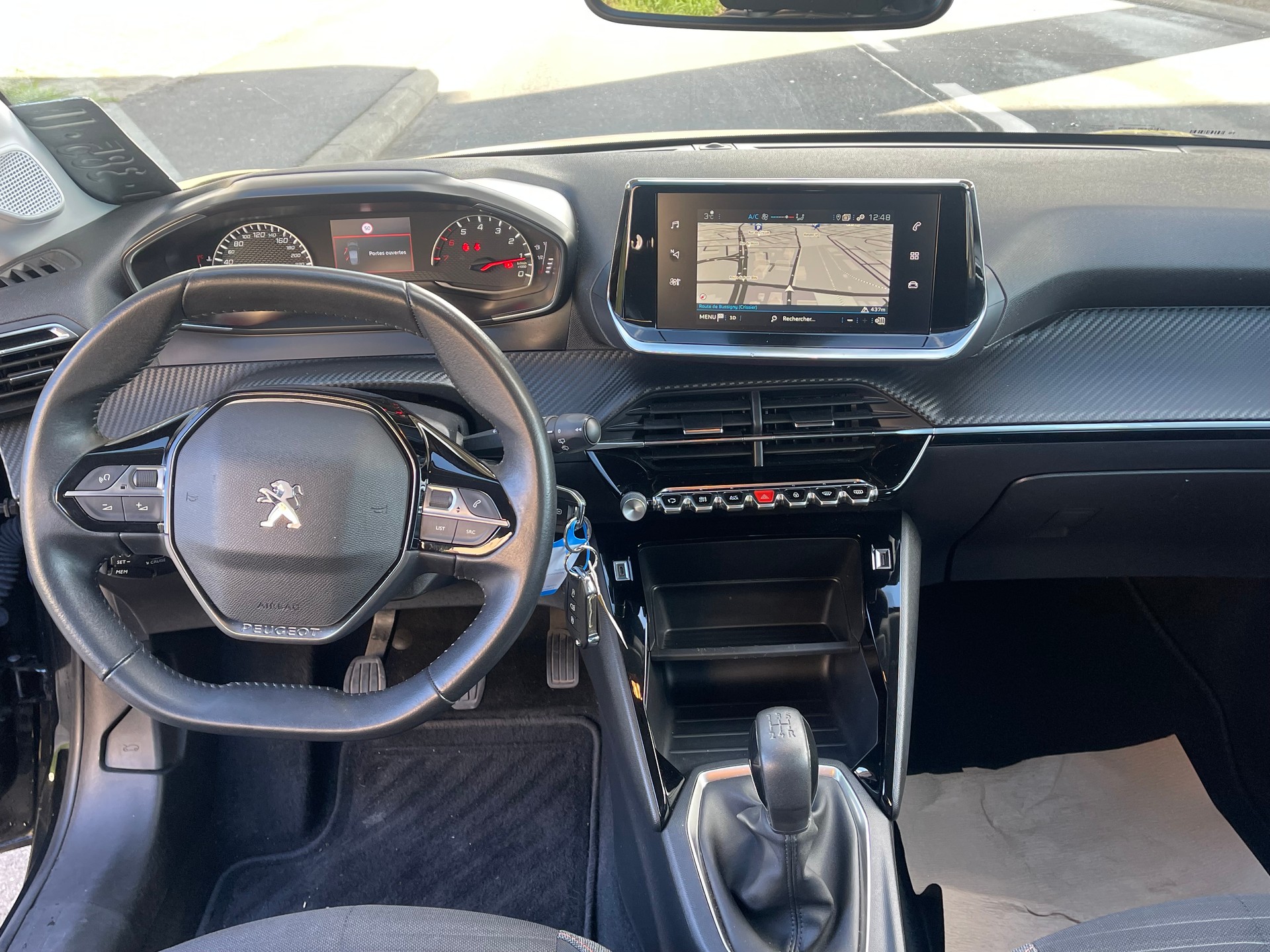 PEUGEOT 208 1.2 PureTech Active-image-9