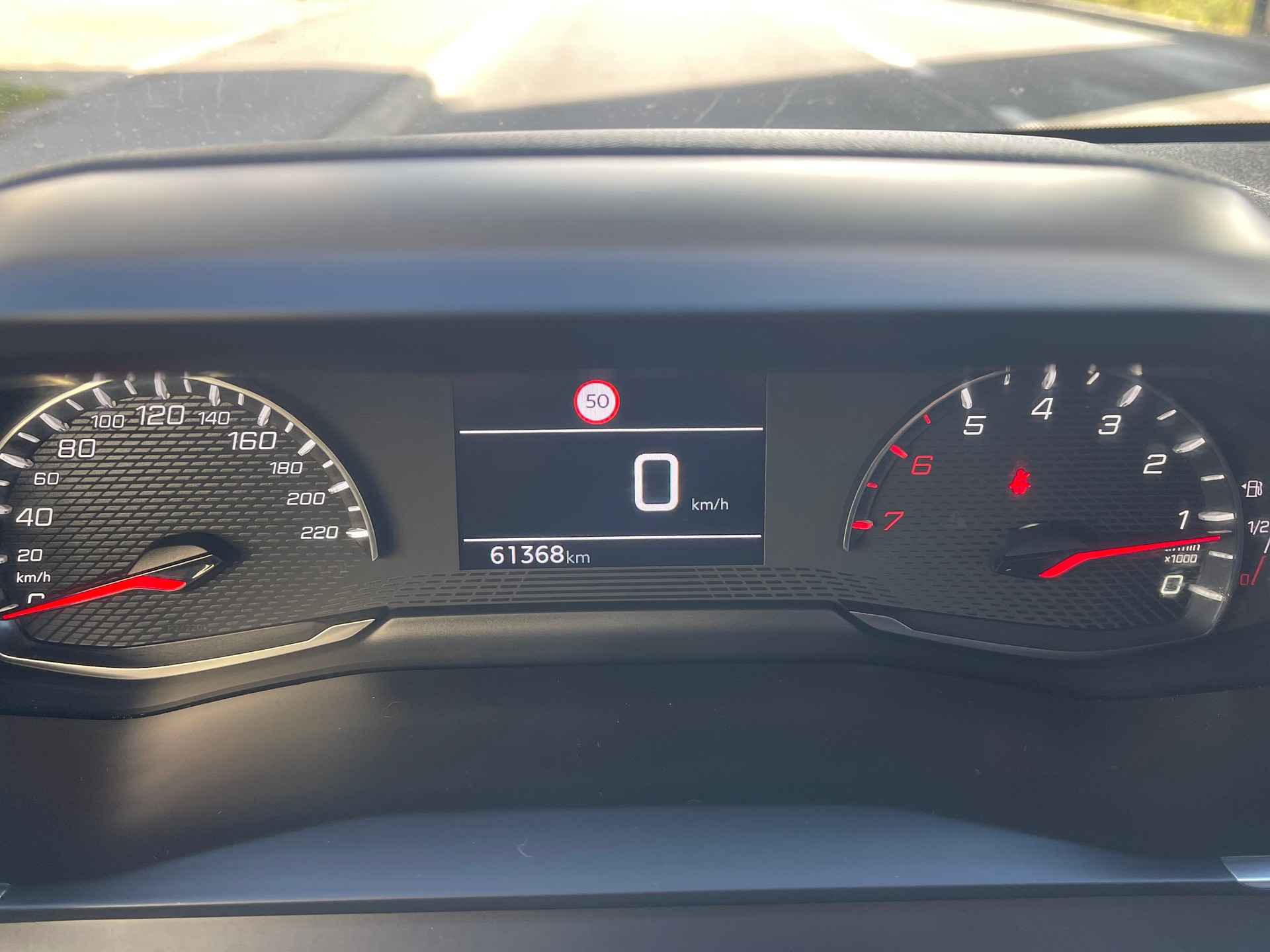 PEUGEOT 208 1.2 PureTech Active-image-10
