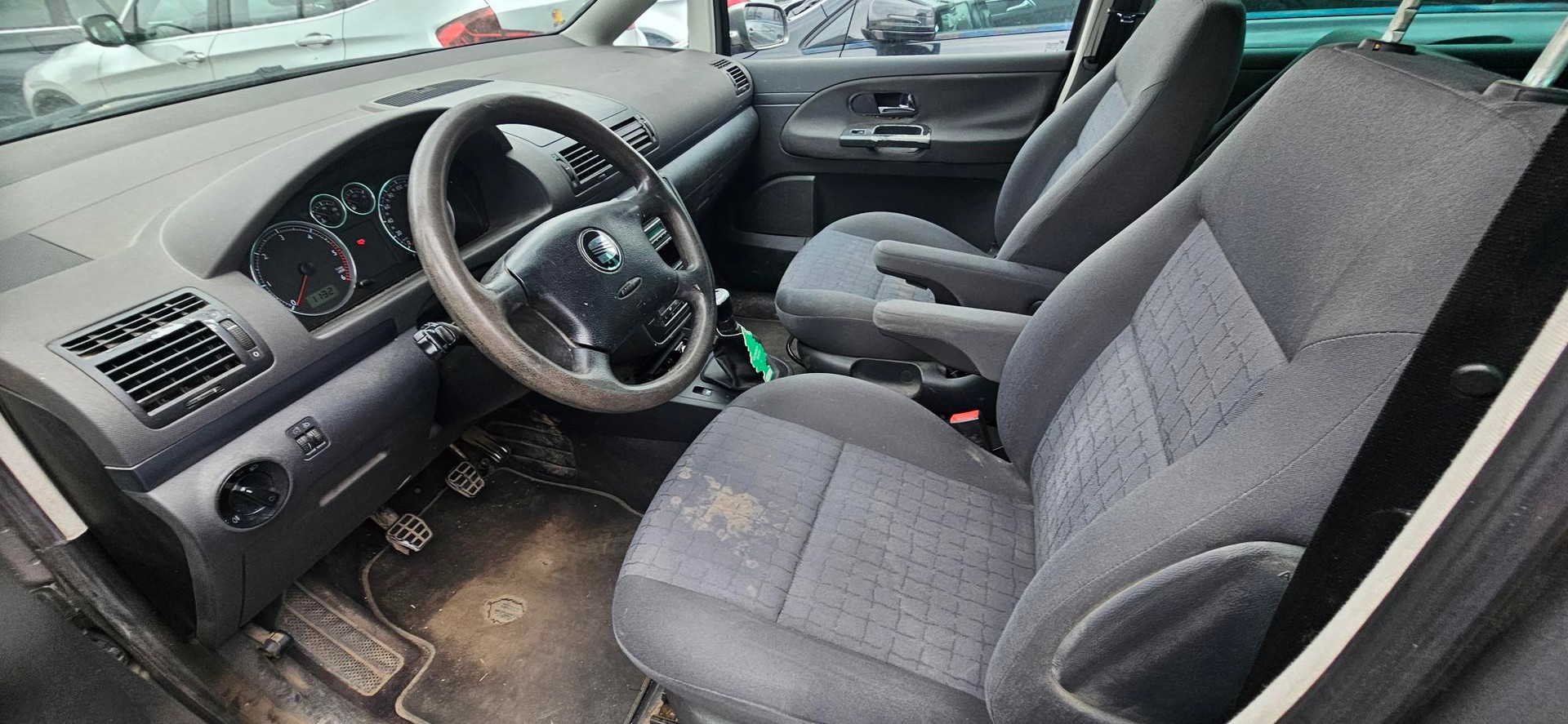 SEAT Alhambra 1.9 TDI Advantage-image-4