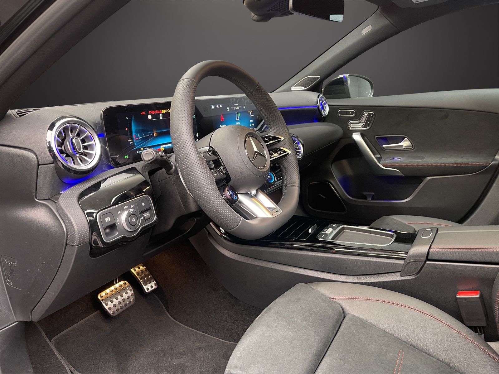 MERCEDES-BENZ A 35 AMG 4Matic 8G-DCT-image-7