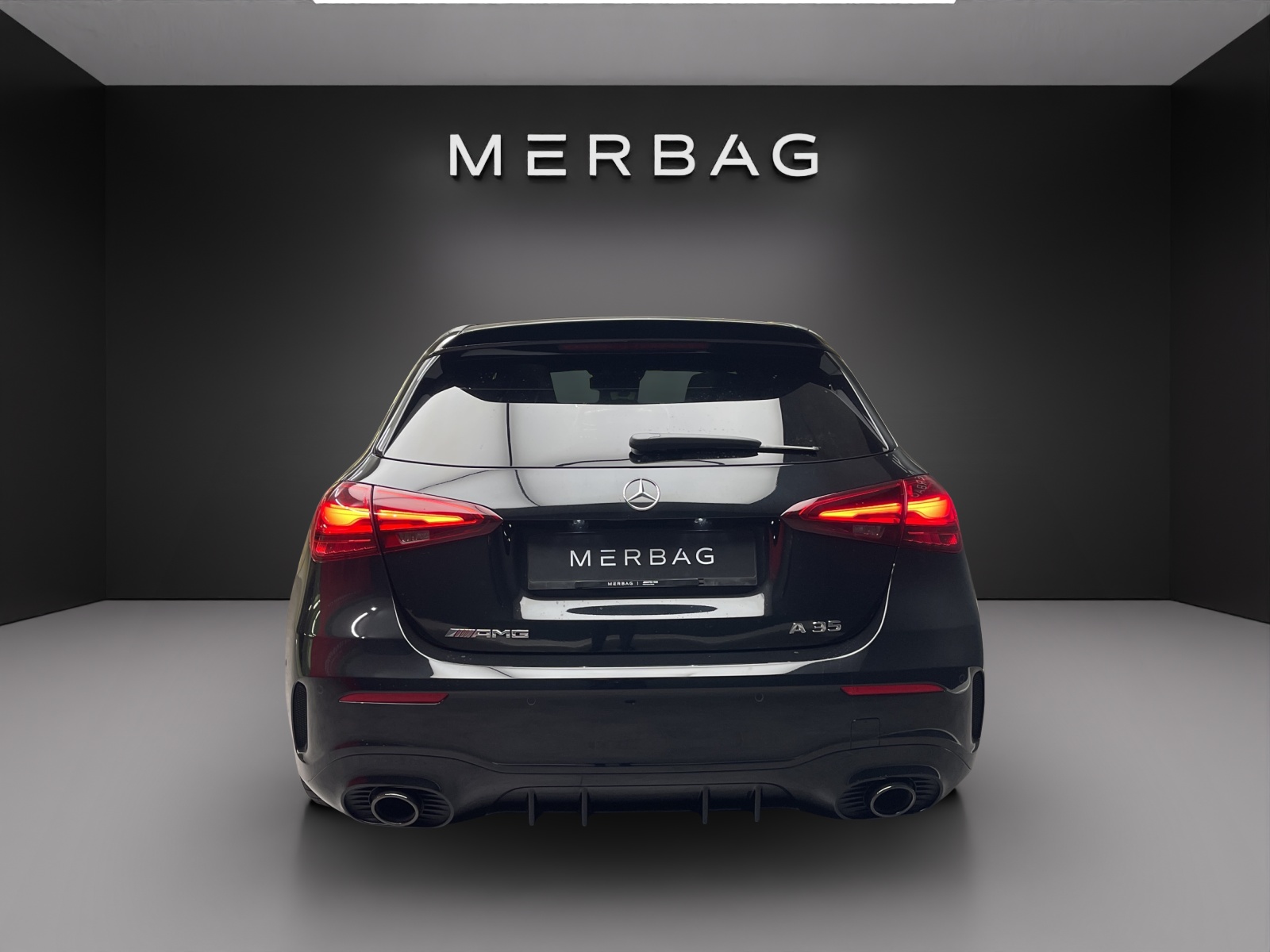 MERCEDES-BENZ A 35 AMG 4Matic 8G-DCT-image-4