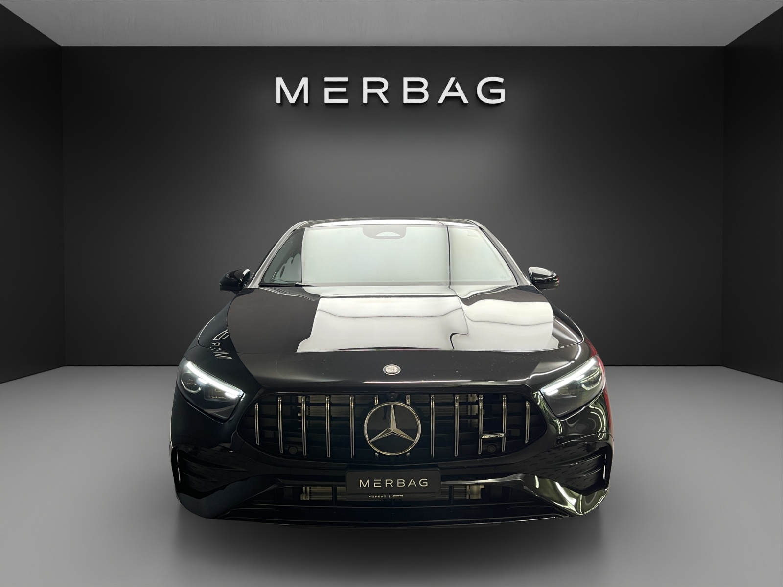 MERCEDES-BENZ A 35 AMG 4Matic 8G-DCT-image-1