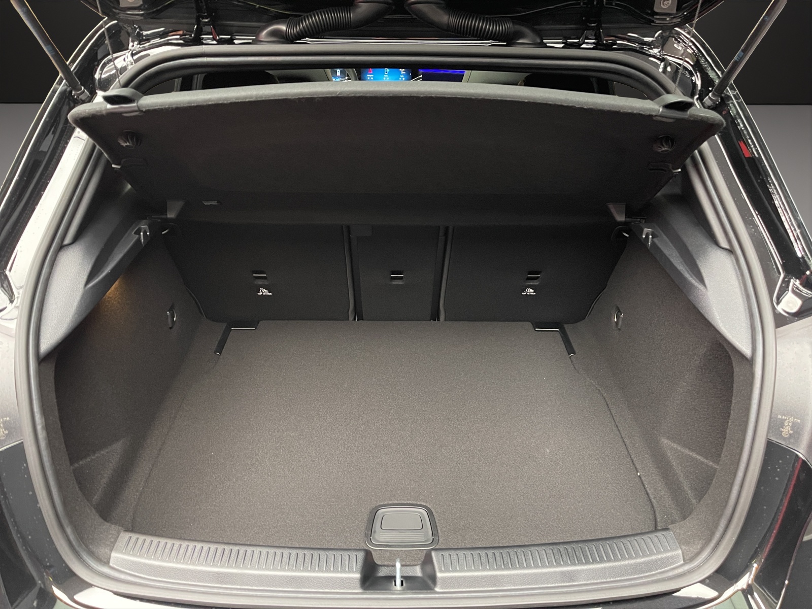 MERCEDES-BENZ A 35 AMG 4Matic 8G-DCT-image-11