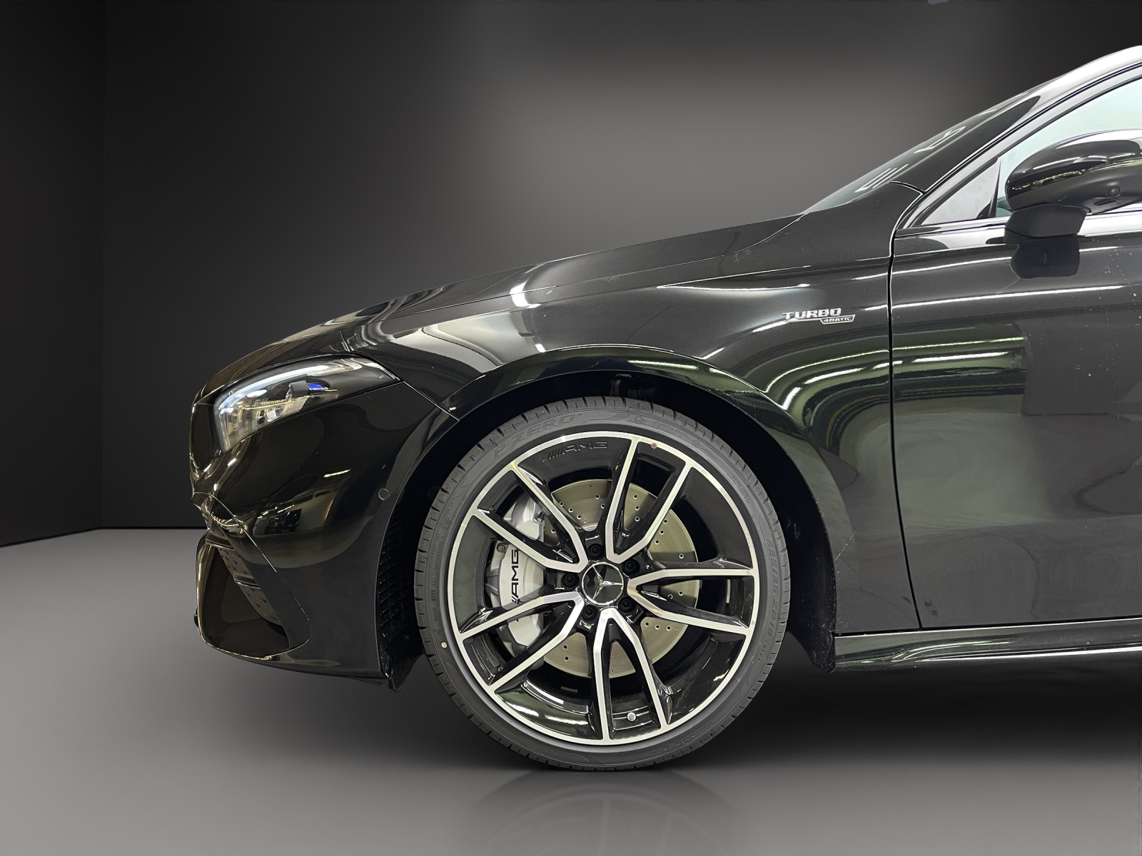 MERCEDES-BENZ A 35 AMG 4Matic 8G-DCT-image-5