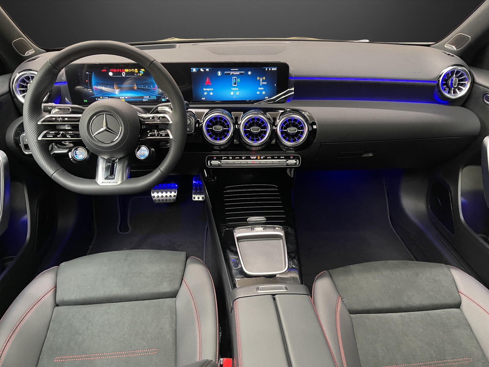 MERCEDES-BENZ A 35 AMG 4Matic 8G-DCT-image-6