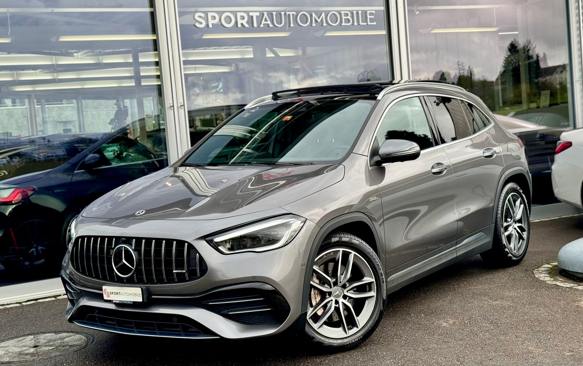 MERCEDES-BENZ GLA 35 AMG 4Matic 8G-Speedshift DCT
