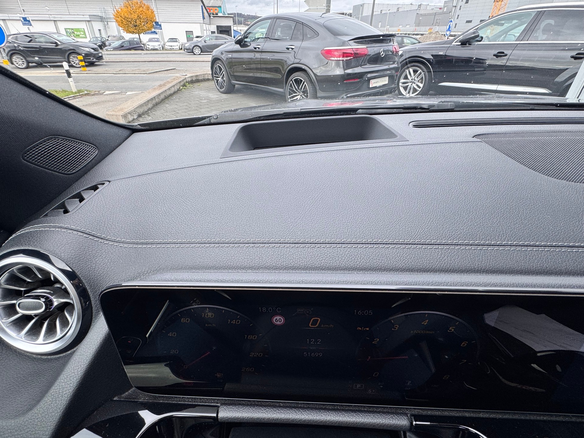 MERCEDES-BENZ GLA 35 AMG 4Matic 8G-Speedshift DCT-image-17