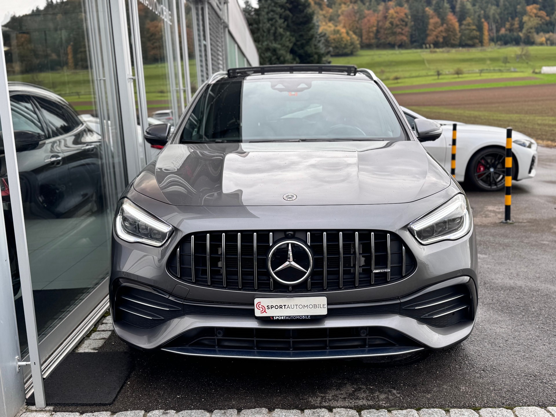 MERCEDES-BENZ GLA 35 AMG 4Matic 8G-Speedshift DCT-showroom-element-3