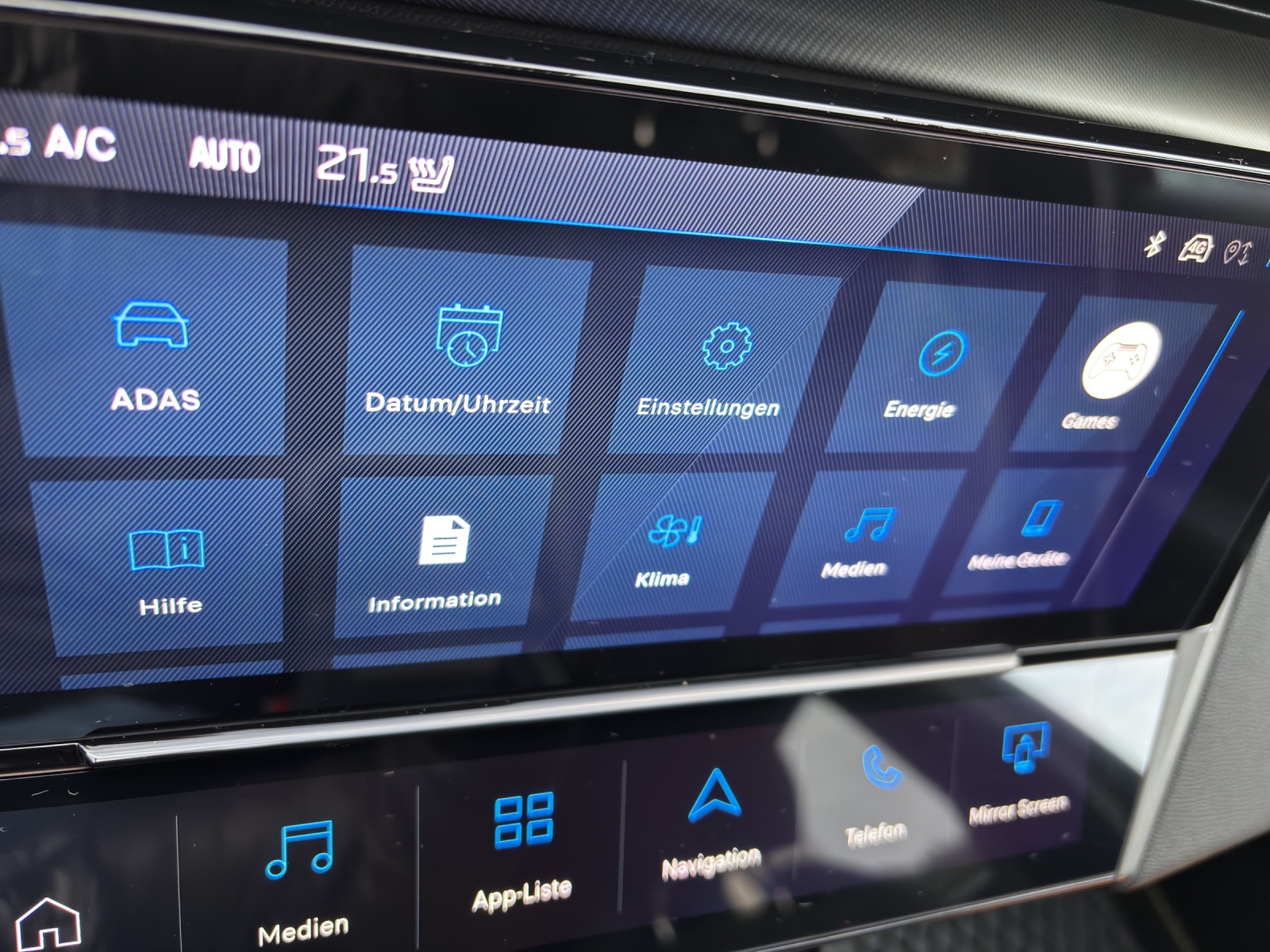 PEUGEOT 308 1.6 PHEV 195 GT-image-19