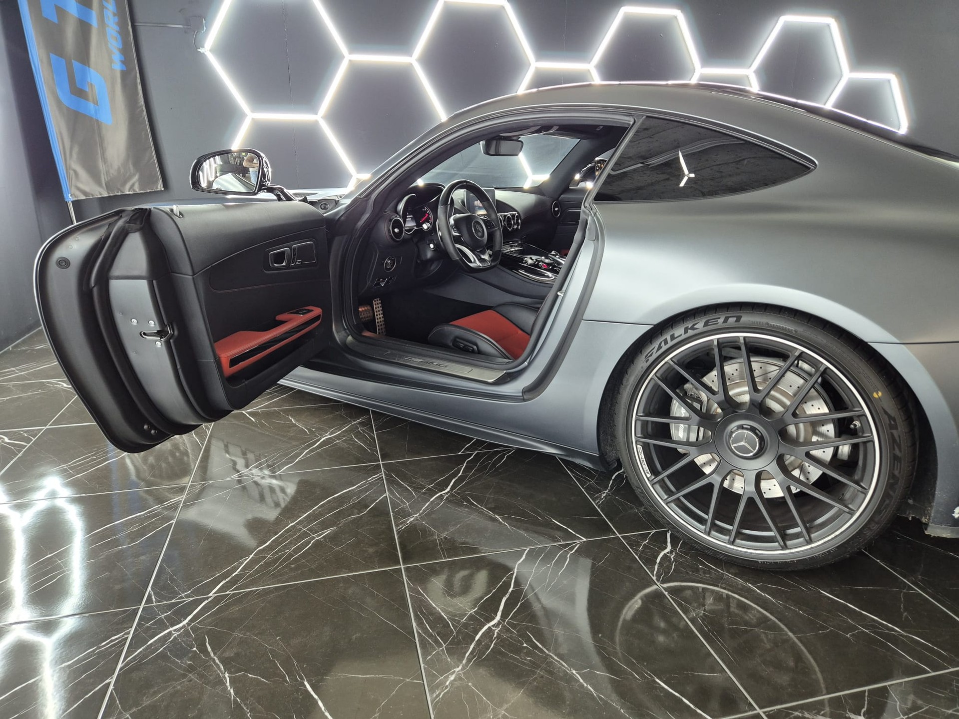 MERCEDES-BENZ AMG GT Speedshift DCT-image-16