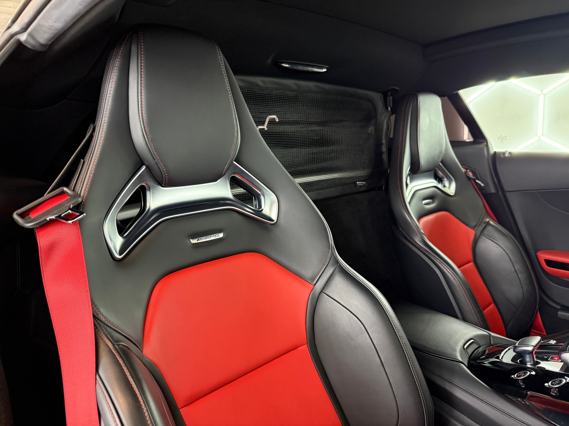 MERCEDES-BENZ AMG GT Speedshift DCT-image-30
