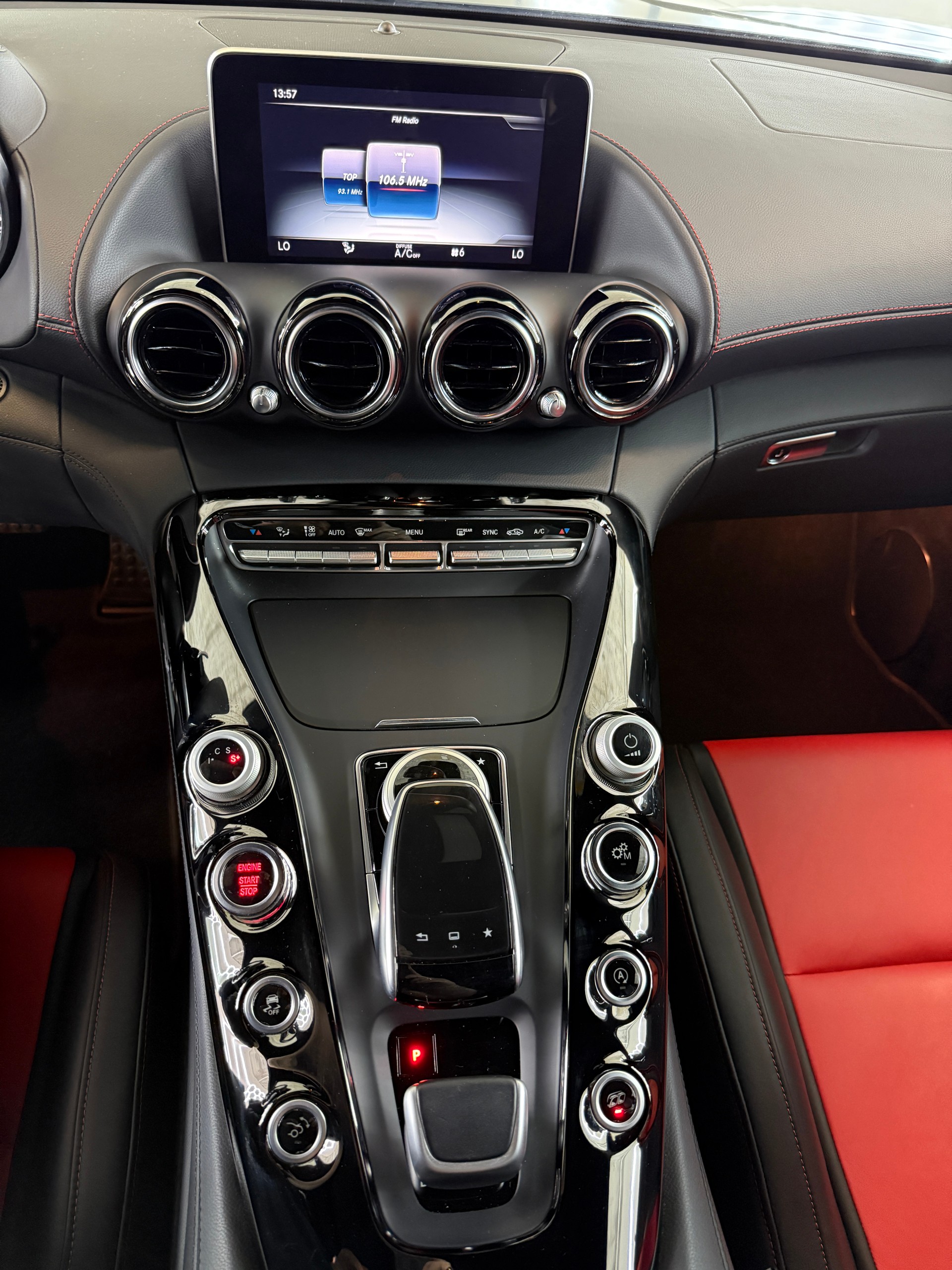 MERCEDES-BENZ AMG GT Speedshift DCT-image-23
