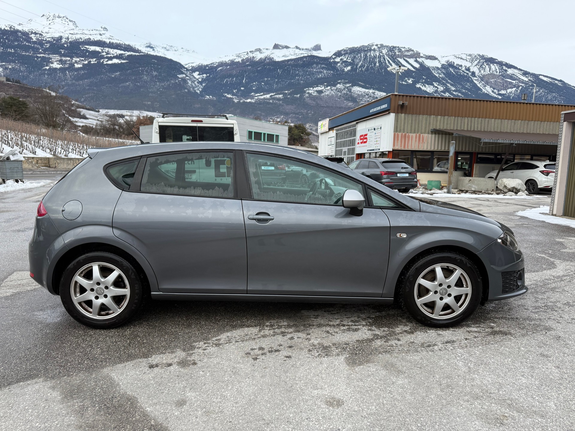 SEAT Leon 2.0 TSI FR DSG-image-5
