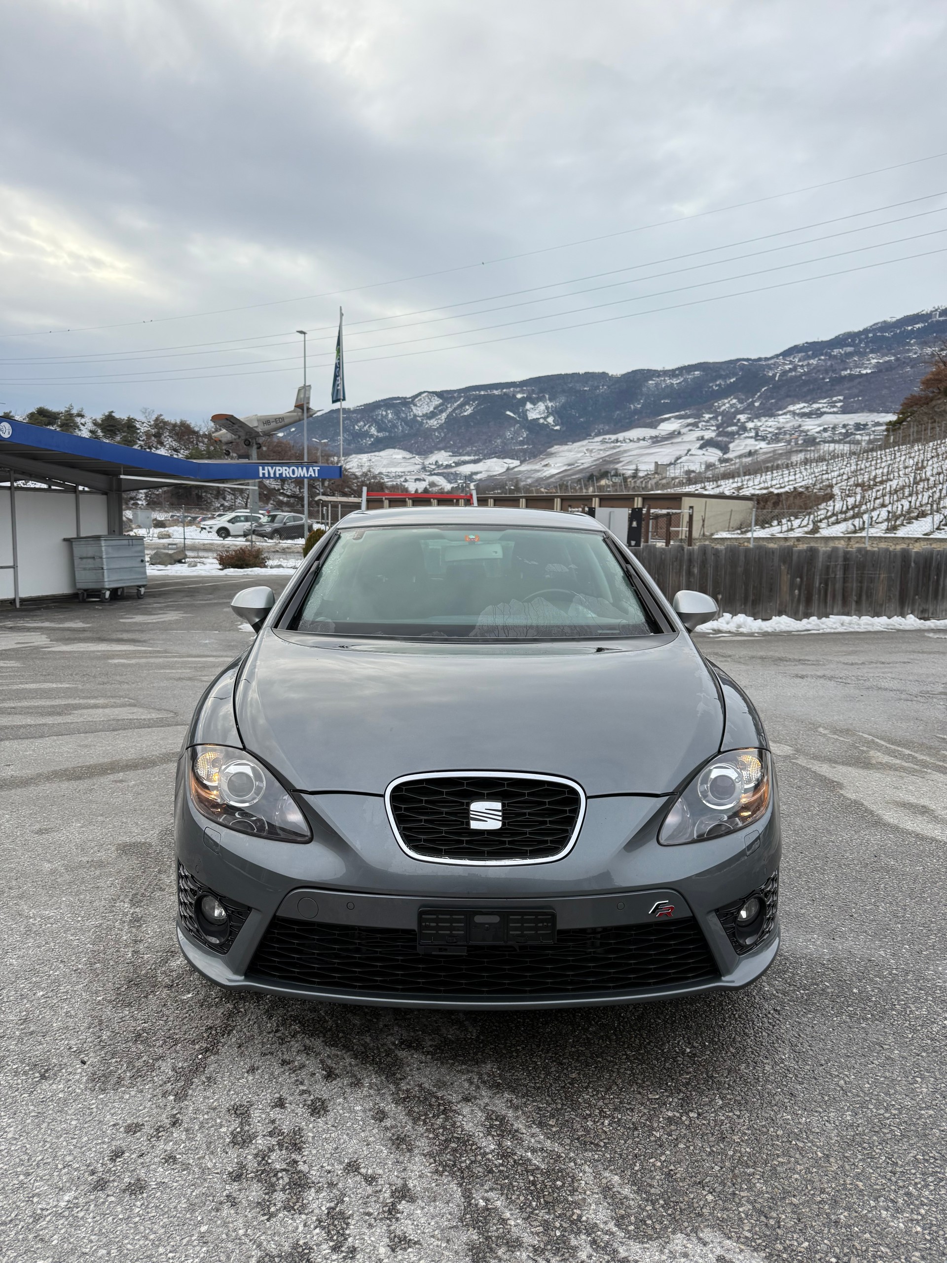 SEAT Leon 2.0 TSI FR DSG-image-0