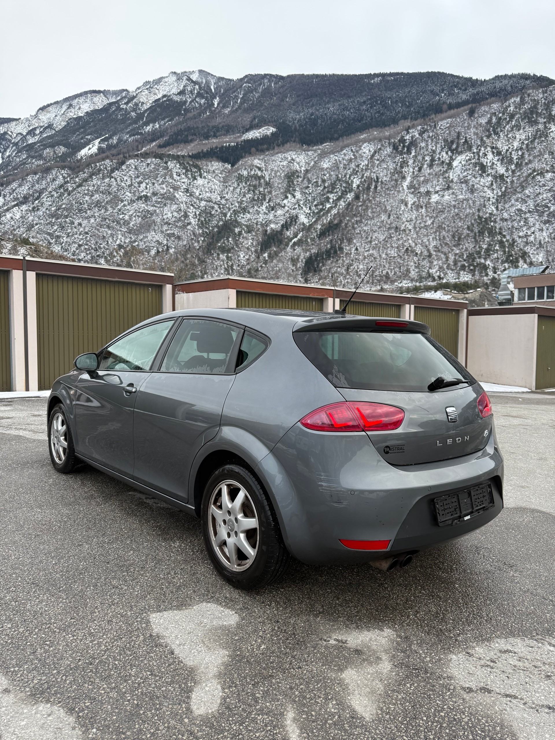 SEAT Leon 2.0 TSI FR DSG-image-4