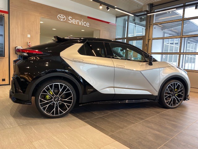 TOYOTA C-HR 2.0 HEV Style Premiere 4x4-image-4