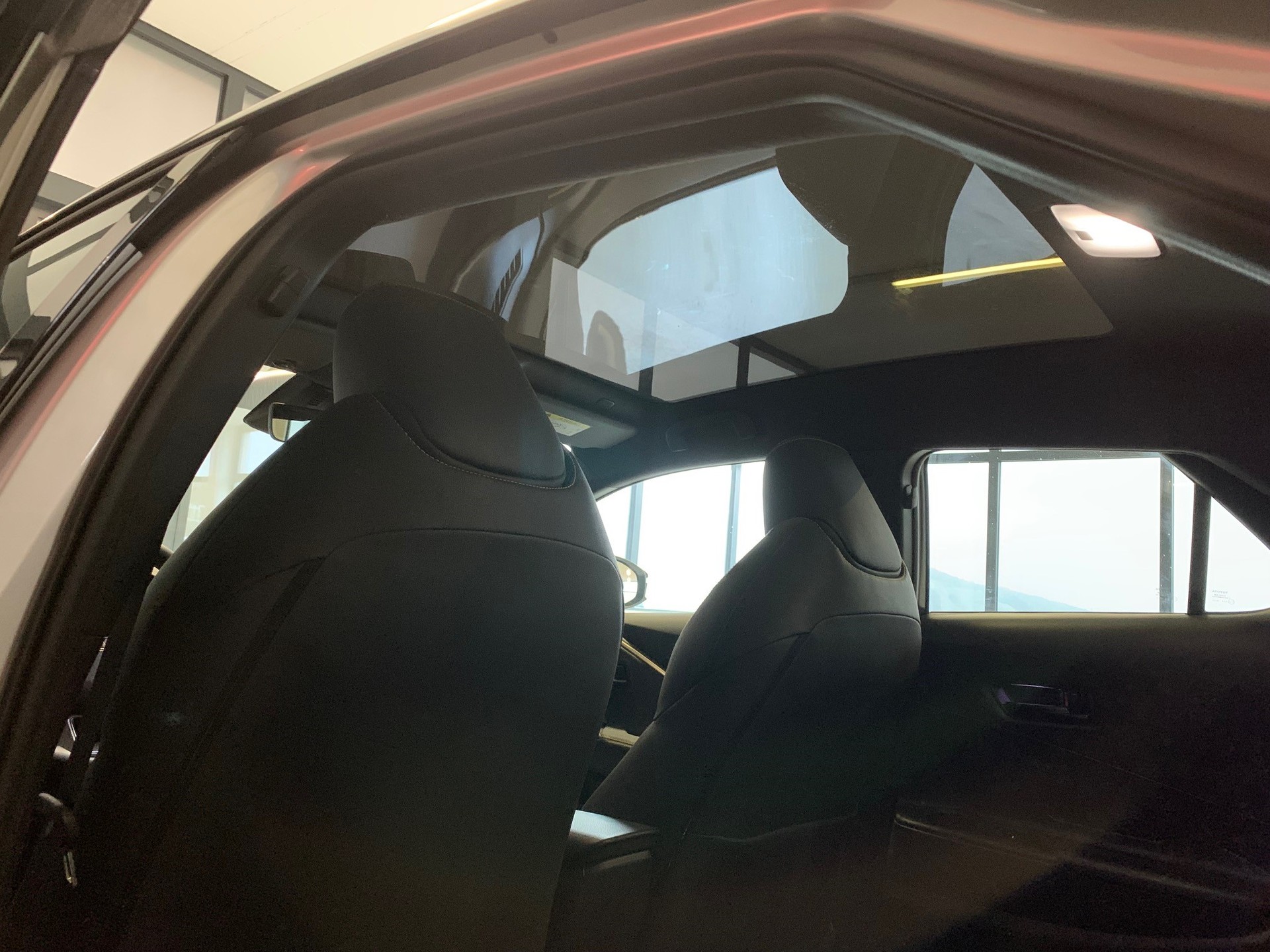TOYOTA C-HR 2.0 HEV Style Premiere 4x4-image-12