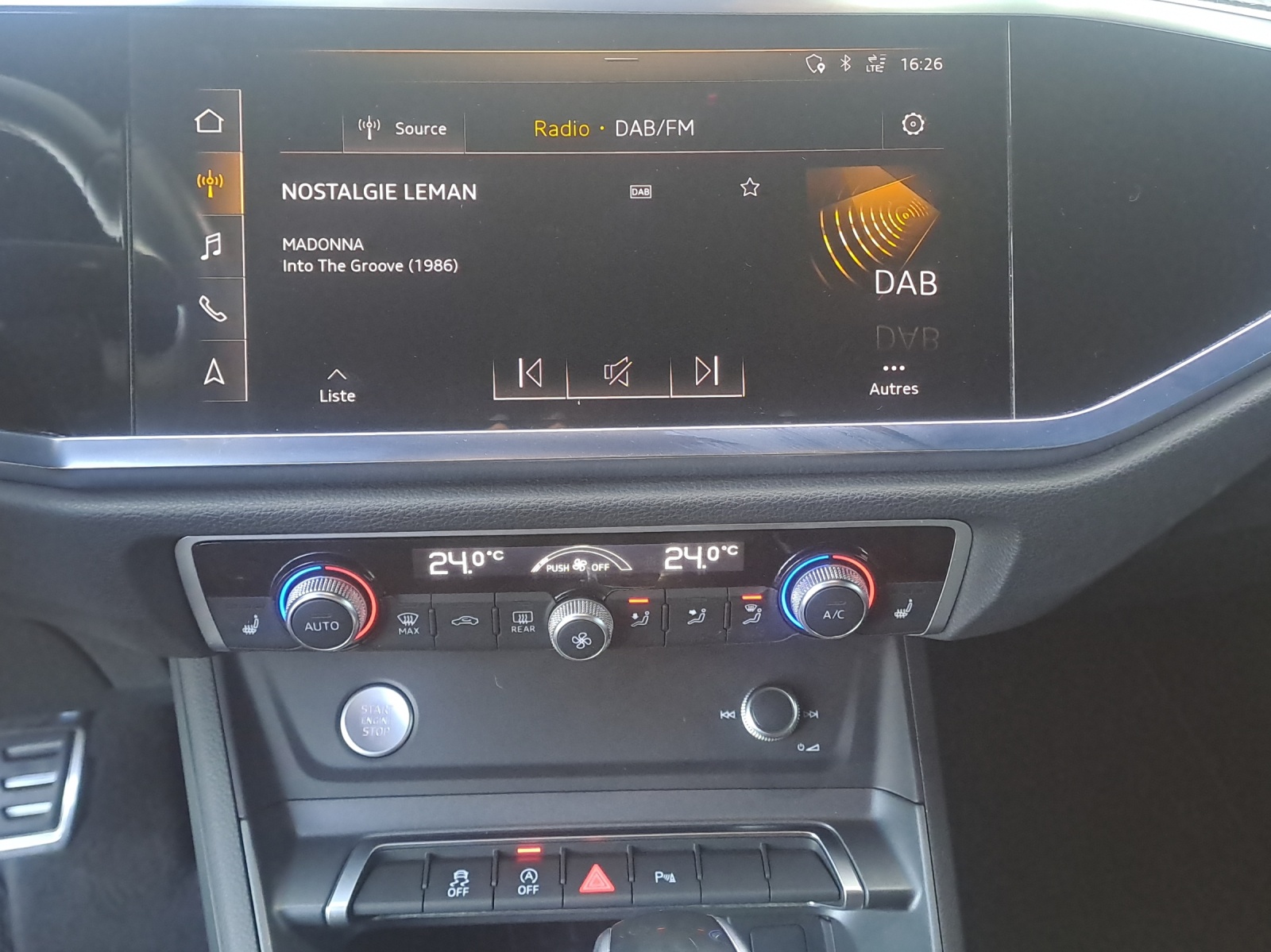 AUDI Q3 35 TFSI S line S-tronic-image-10