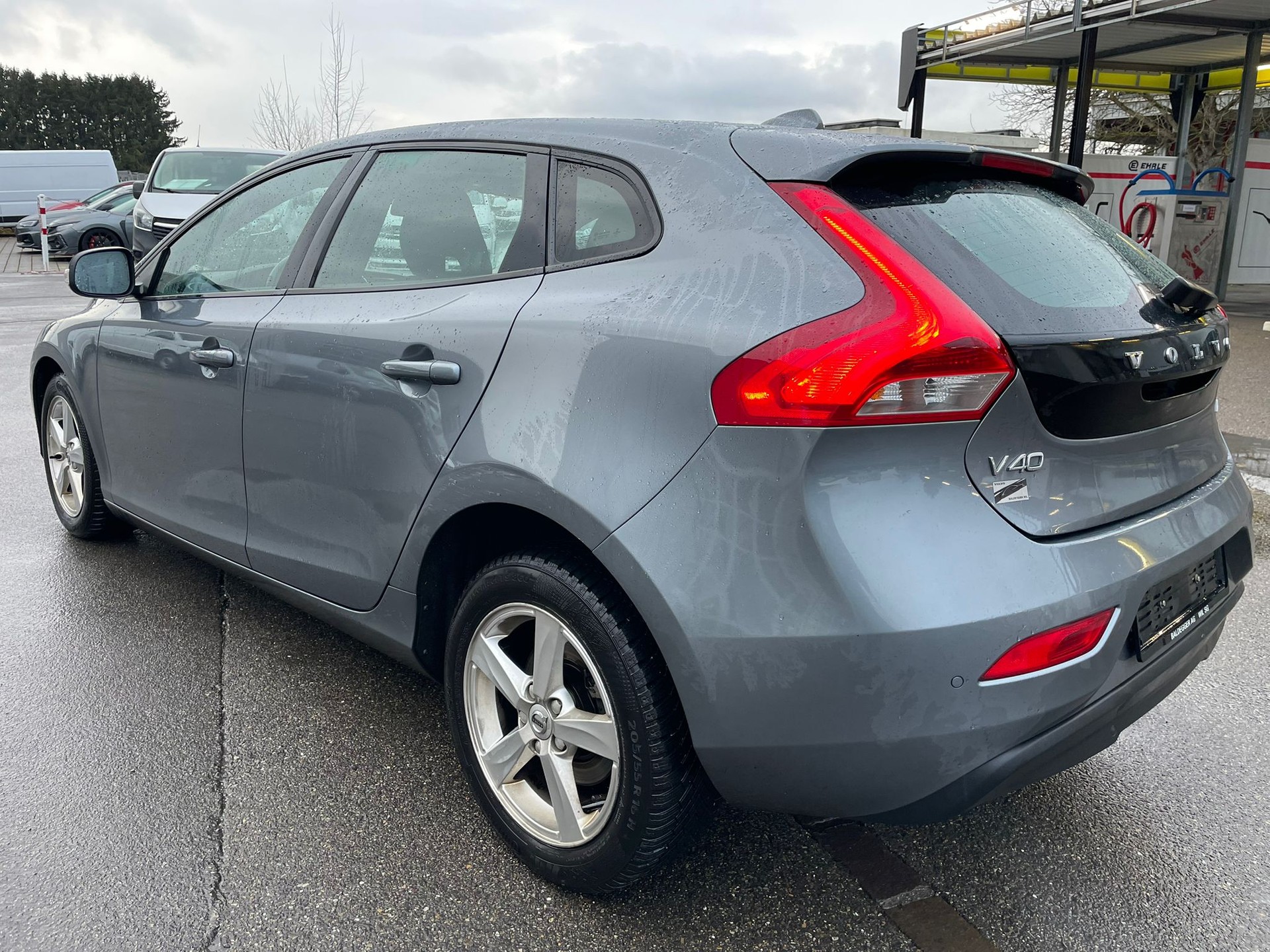 VOLVO V40 D2 Kinetic-image-5