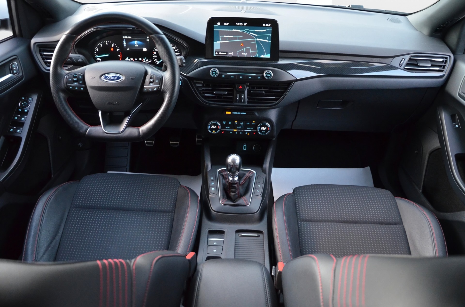 FORD Focus 1.0 SCTi ST Line*Aus erster Hand*Hagelschaden*Statt 13'800.- jetzt nur 9'000.- *-image-12