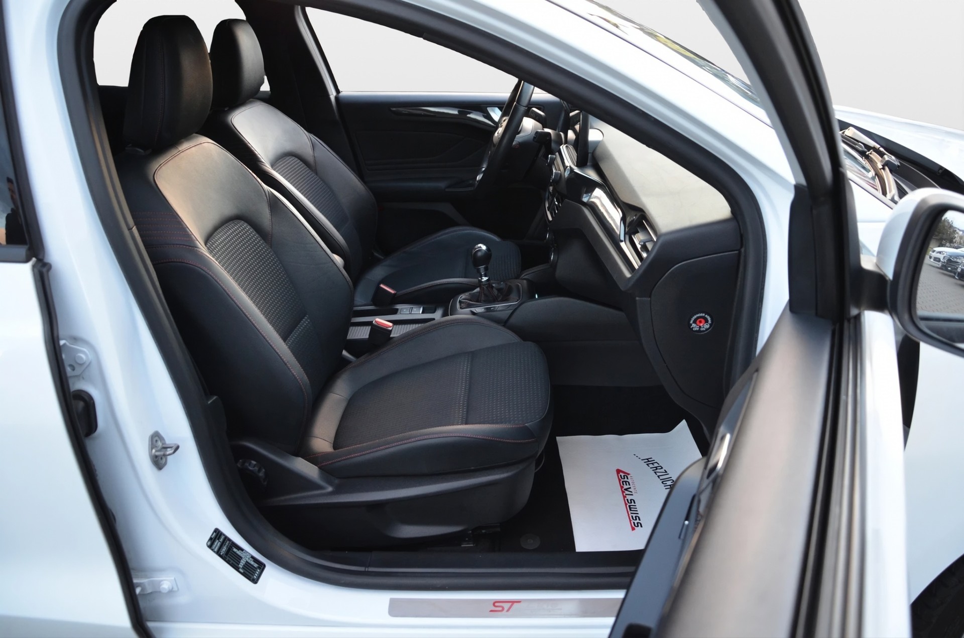 FORD Focus 1.0 SCTi ST Line*Aus erster Hand*Hagelschaden*Statt 13'800.- jetzt nur 9'000.- *-image-9